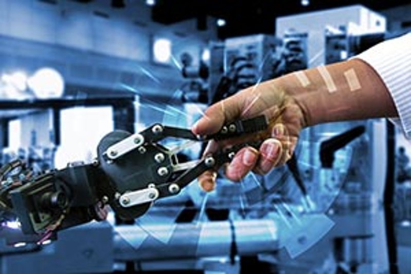 Human-machine collaboration is an important factor in the IIoT